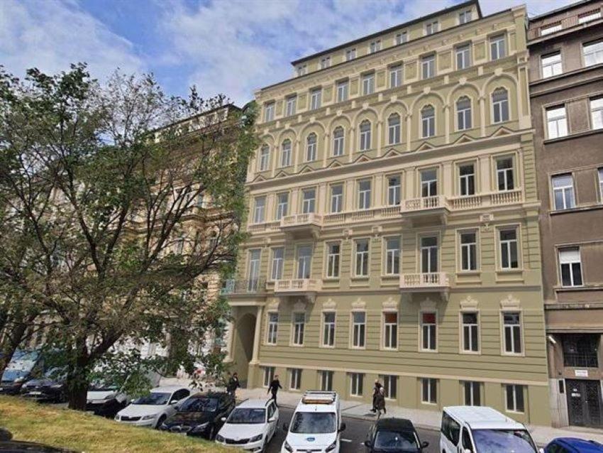 Wash Apartment On Metro Prague 1 Exterior photo